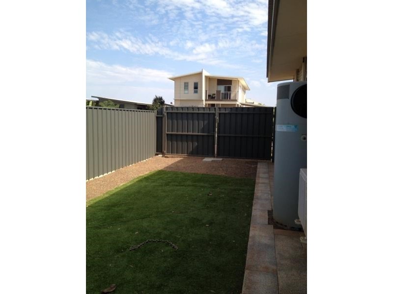 9 Bardurra Street, Baynton WA 6714