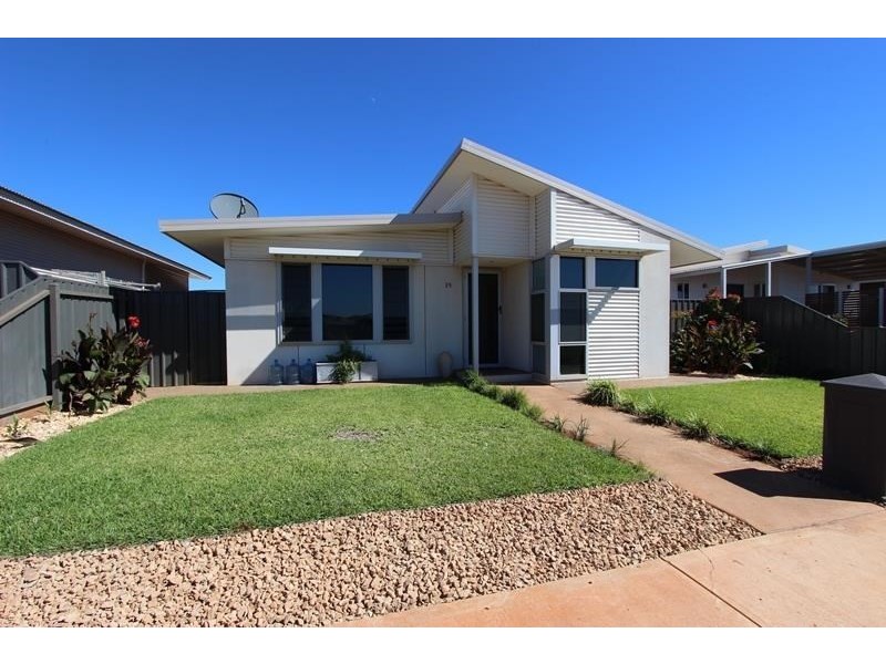 35 Bajamalu Drive, Baynton WA 6714