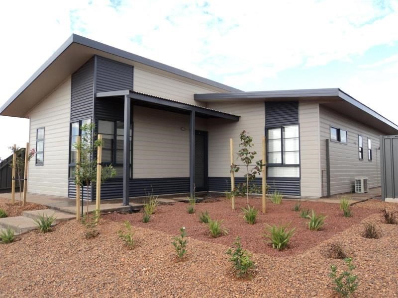 9 Bettong Bend, Baynton WA 6714