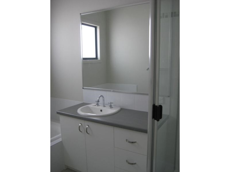 9 Bettong Bend, Baynton WA 6714