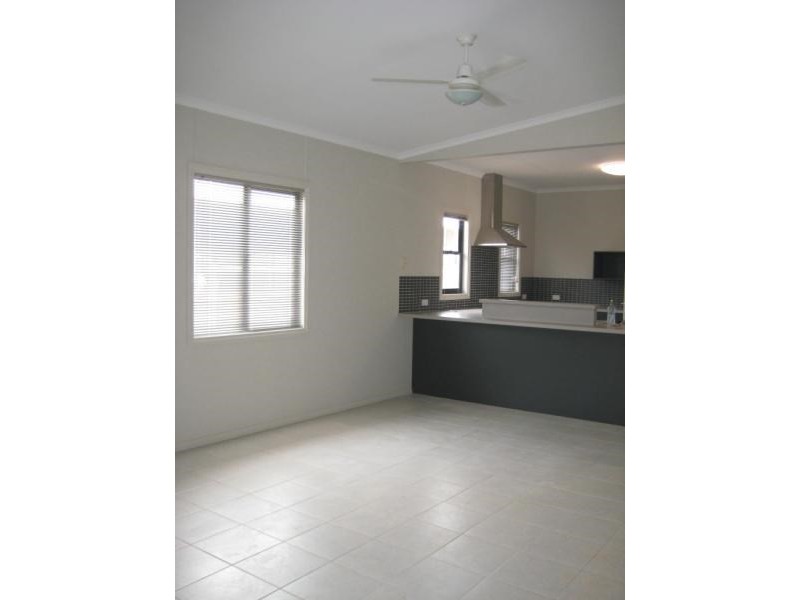 9 Bettong Bend, Baynton WA 6714