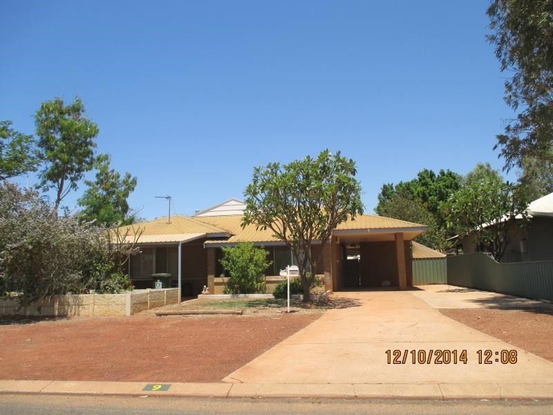 9 Campbell Crescent, Baynton WA 6714