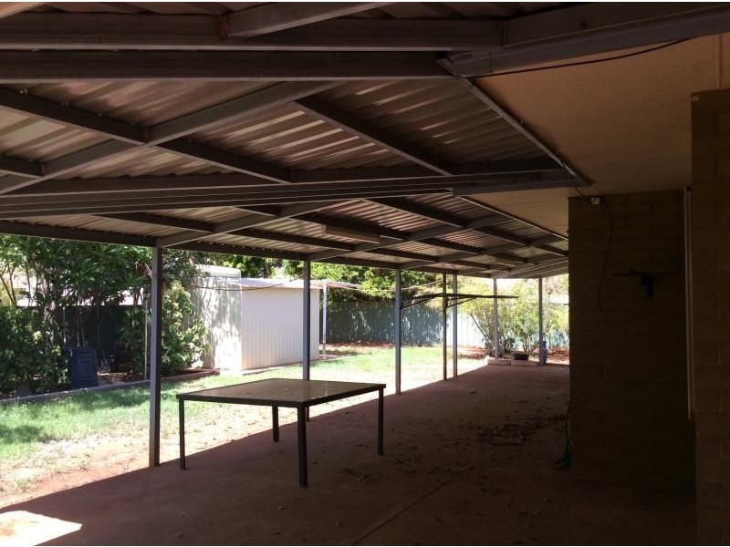 9 Campbell Crescent, Baynton WA 6714