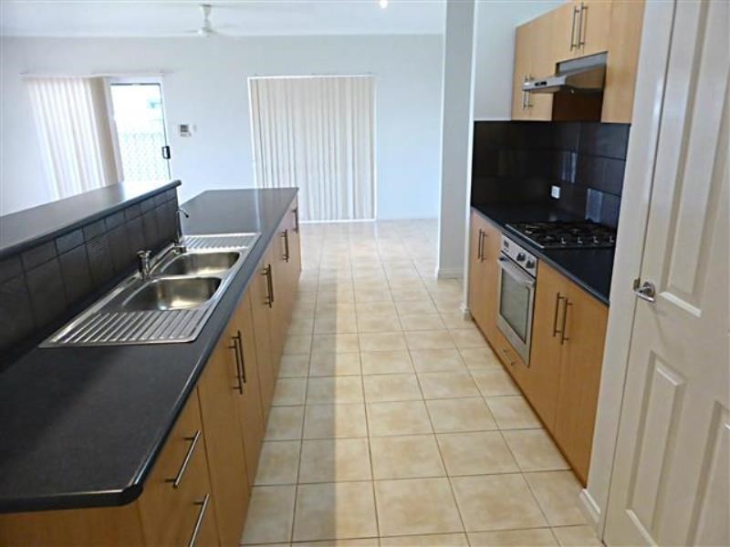 26 Buchanan Circuit, Baynton WA 6714