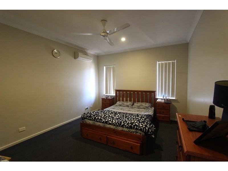 10 Delmere Way, Baynton WA 6714