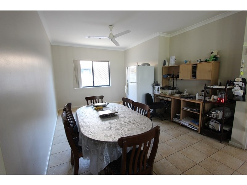 10 Delmere Way, Baynton WA 6714