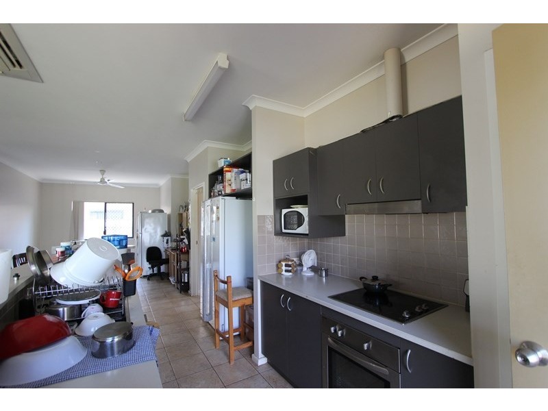 10 Delmere Way, Baynton WA 6714