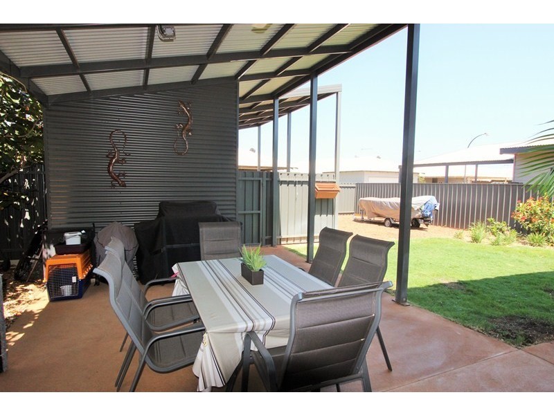 7 Bettong Bend, Baynton WA 6714