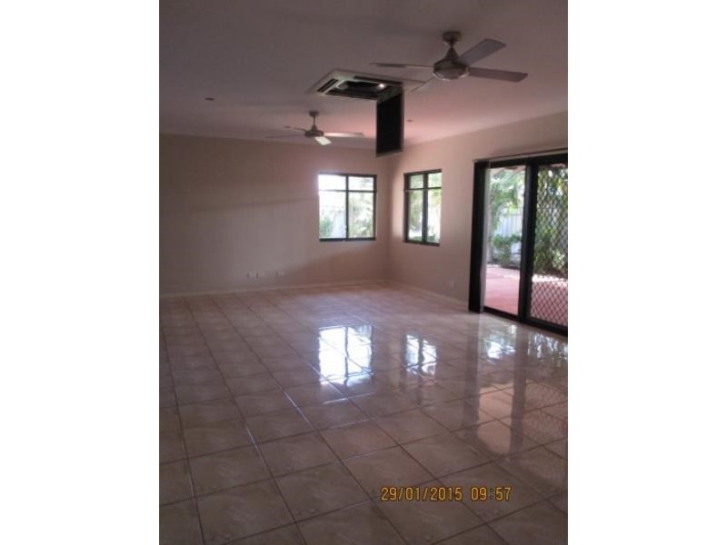 18 Ridge Elbow, Nickol WA 6714