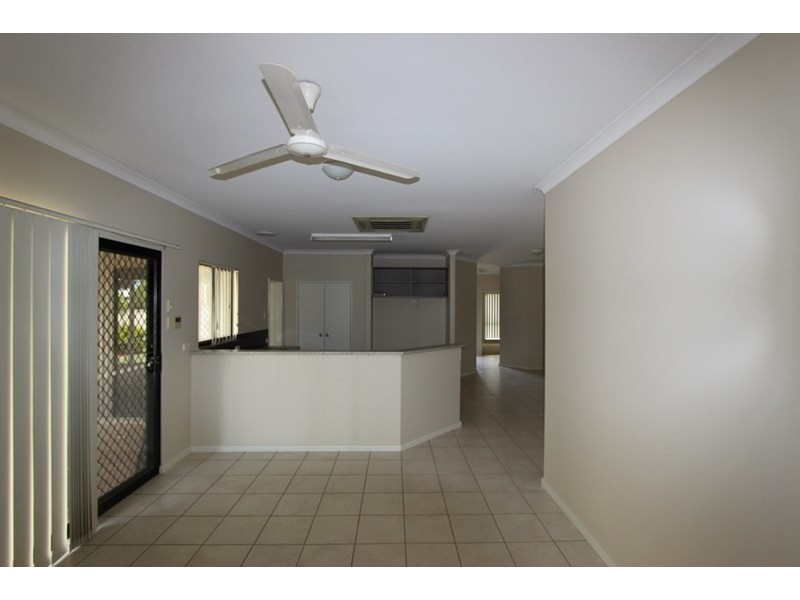 10 Haldane Crescent, Baynton WA 6714