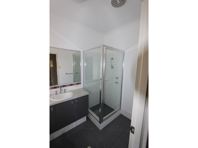 10 Haldane Crescent, Baynton WA 6714