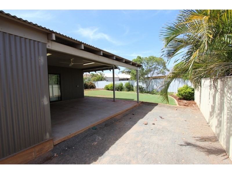 10 Haldane Crescent, Baynton WA 6714