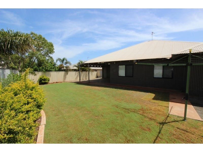 10 Haldane Crescent, Baynton WA 6714