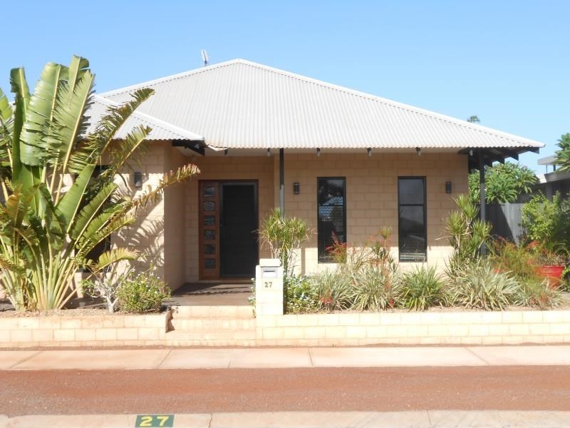 27 Bettong Bend, Baynton WA 6714