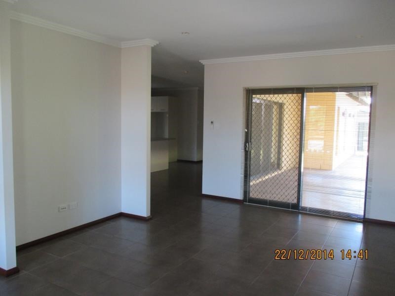 27 Bettong Bend, Baynton WA 6714