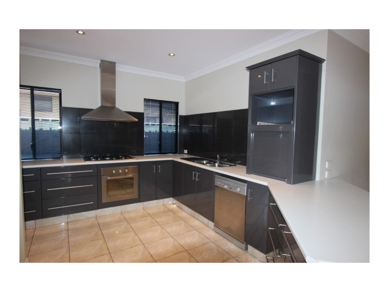 18 Ridge Elbow, Nickol WA 6714