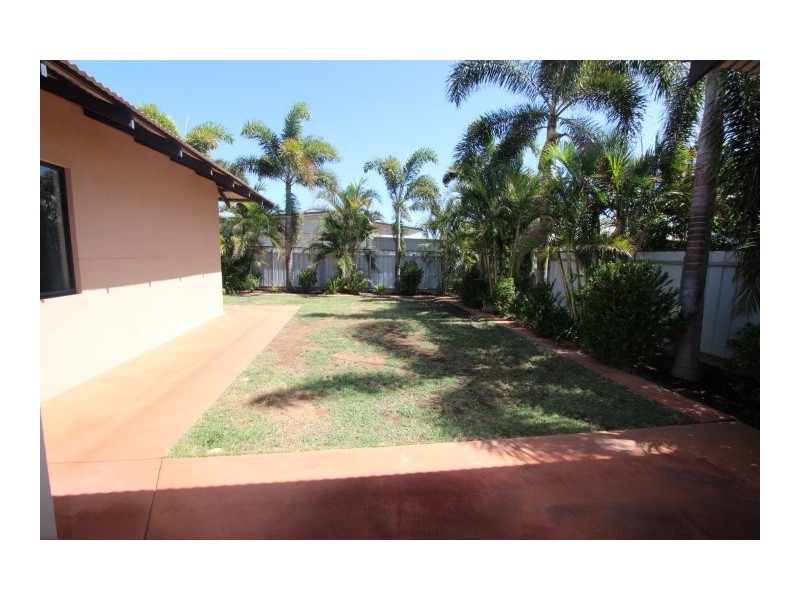 18 Ridge Elbow, Nickol WA 6714