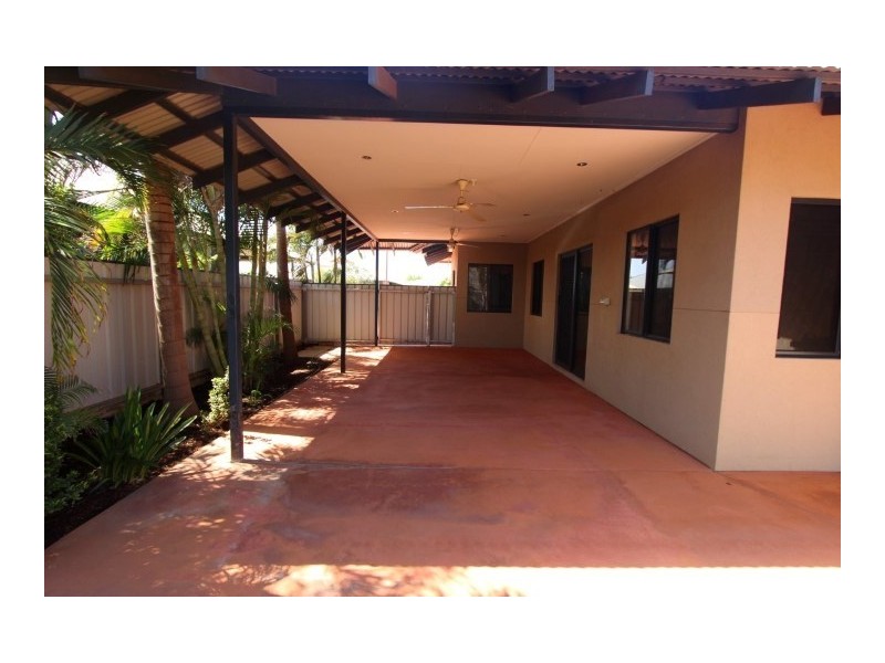 18 Ridge Elbow, Nickol WA 6714