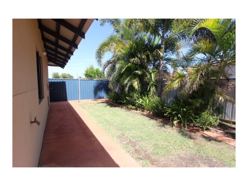 18 Ridge Elbow, Nickol WA 6714