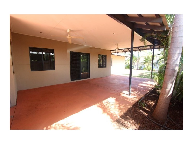 18 Ridge Elbow, Nickol WA 6714