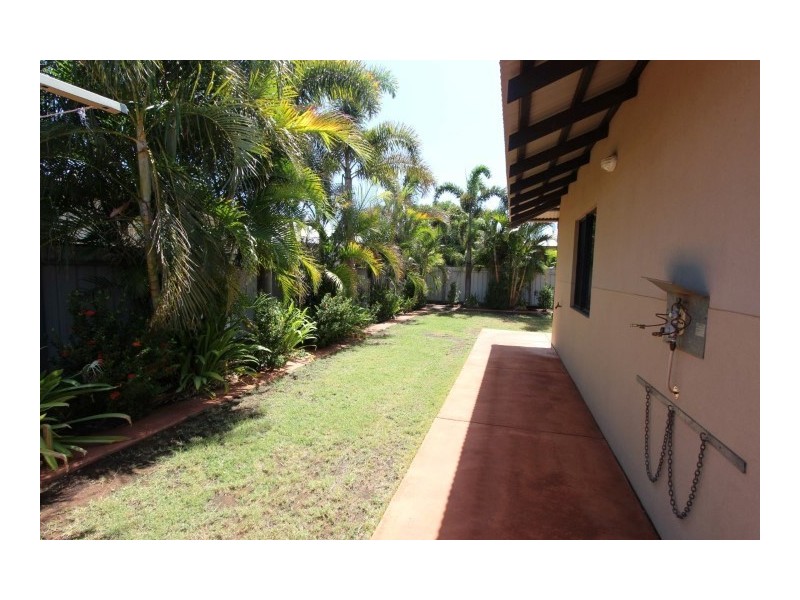 18 Ridge Elbow, Nickol WA 6714