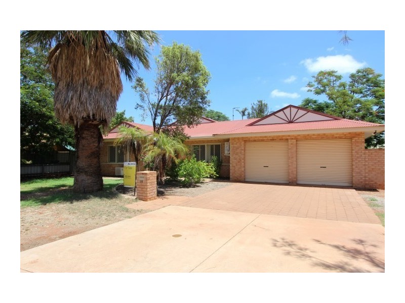 35 Radley Drive, Baynton WA 6714