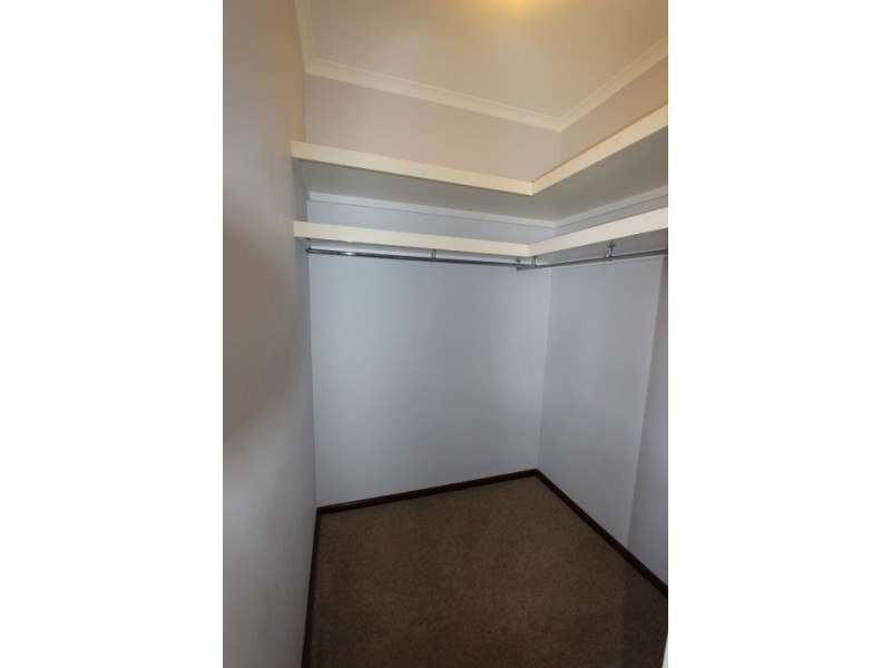 35 Radley Drive, Baynton WA 6714