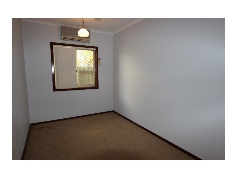 35 Radley Drive, Baynton WA 6714