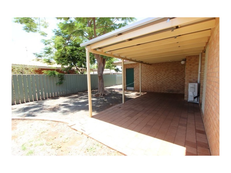 35 Radley Drive, Baynton WA 6714