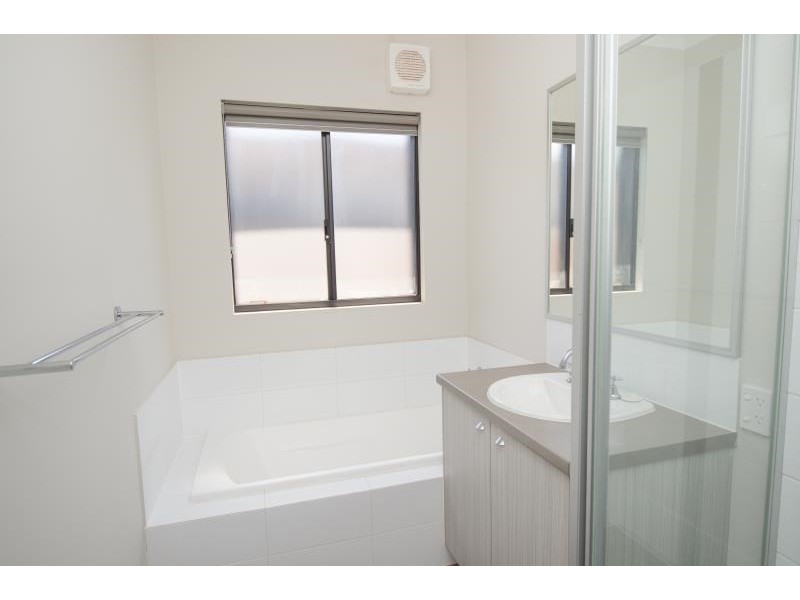 60 Mantaray Loop, Nickol WA 6714
