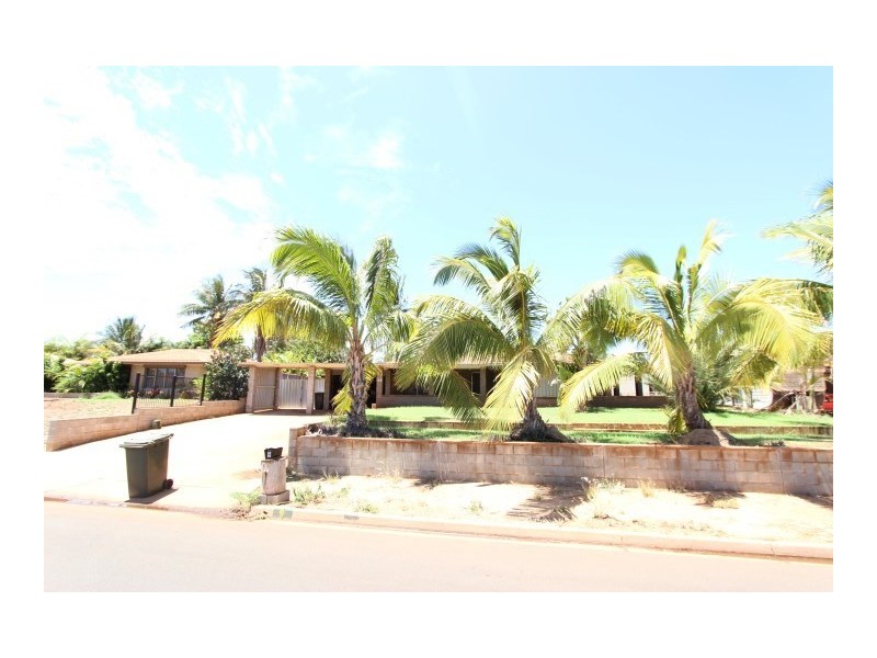 9 Flynn Crescent, Dampier WA 6713