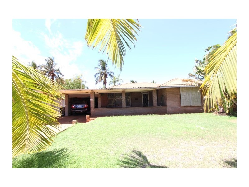 9 Flynn Crescent, Dampier WA 6713