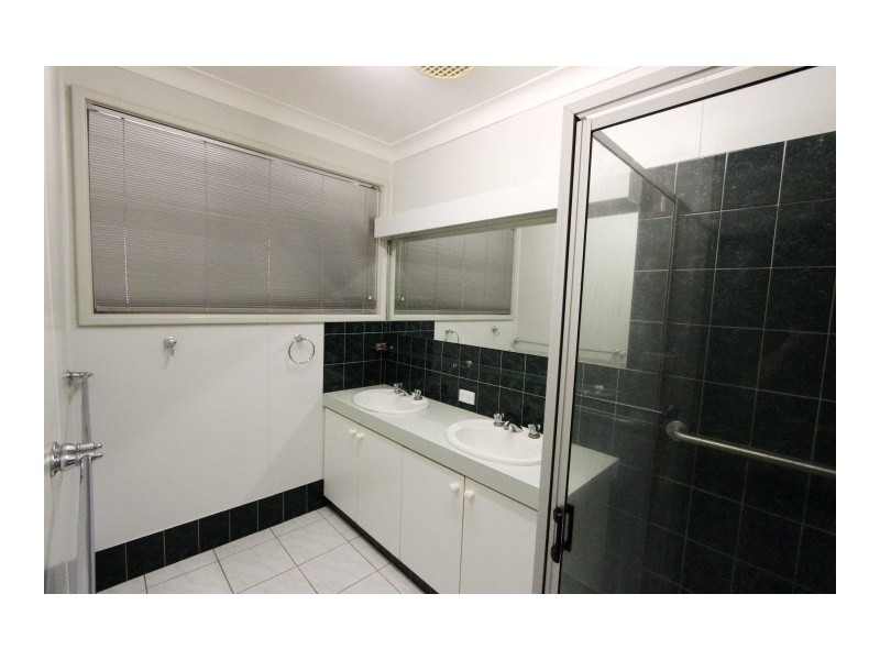 9 Flynn Crescent, Dampier WA 6713