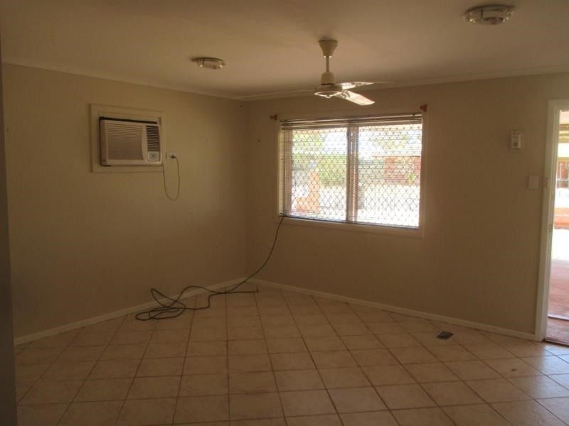 8 McCourt Way, Wickham WA 6720