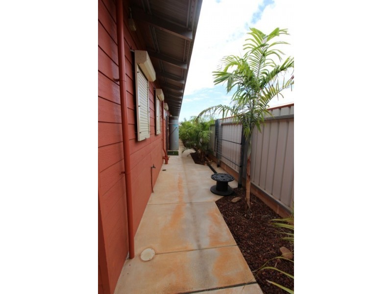 24 Ridge Elbow, Nickol WA 6714