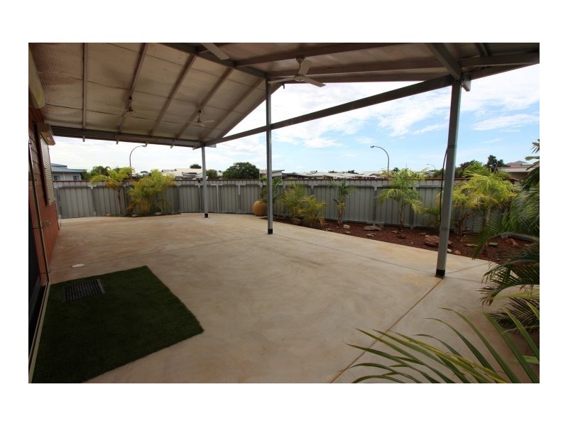 24 Ridge Elbow, Nickol WA 6714