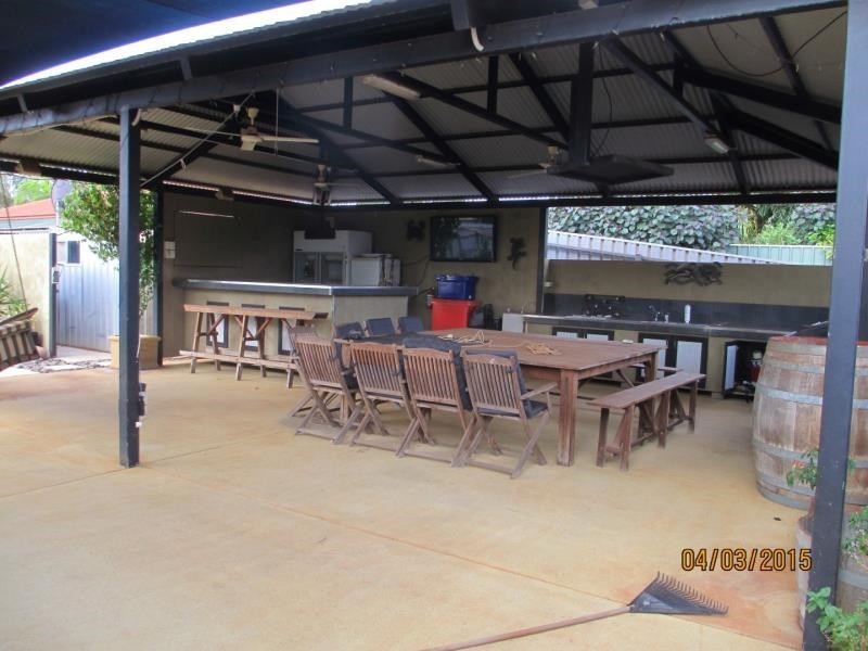 12 Oakover Crescent, Dampier WA 6713