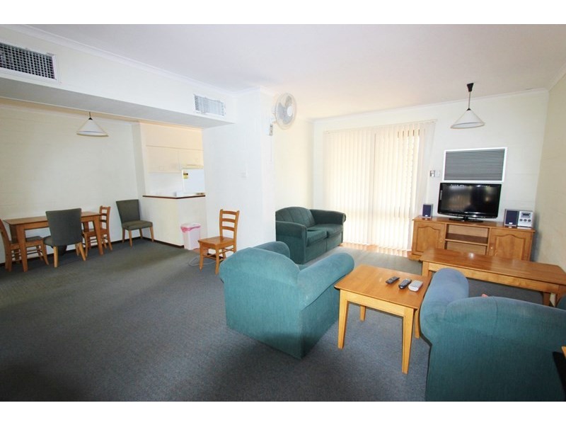 10/28 Strickland Drive, Millars Well WA 6714