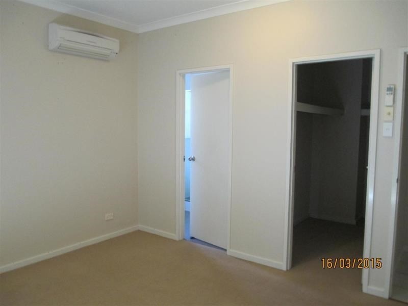 10 Haldane Crescent, Baynton WA 6714