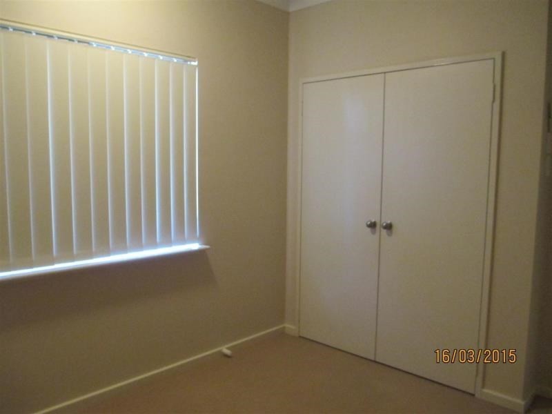 10 Haldane Crescent, Baynton WA 6714