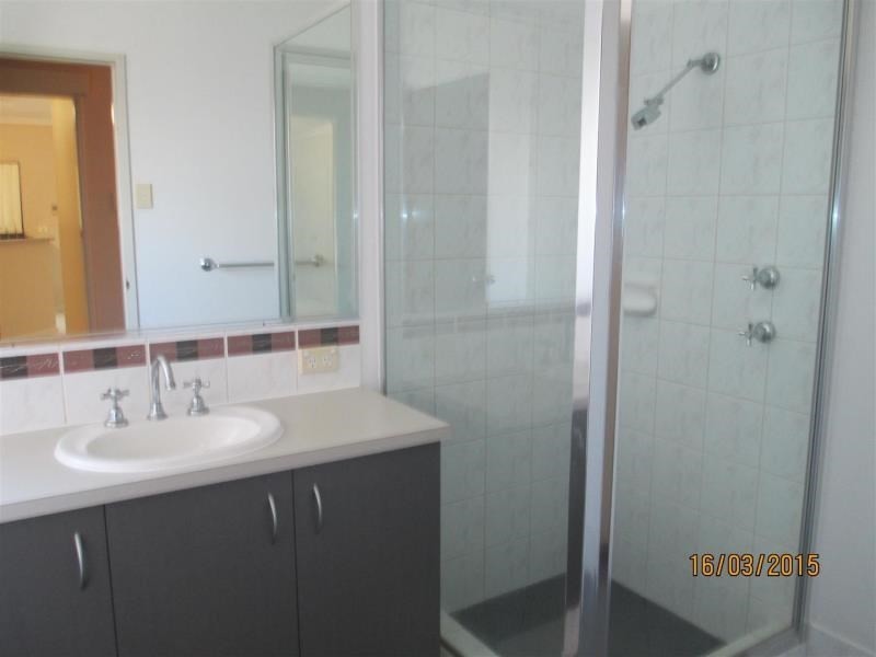 10 Haldane Crescent, Baynton WA 6714