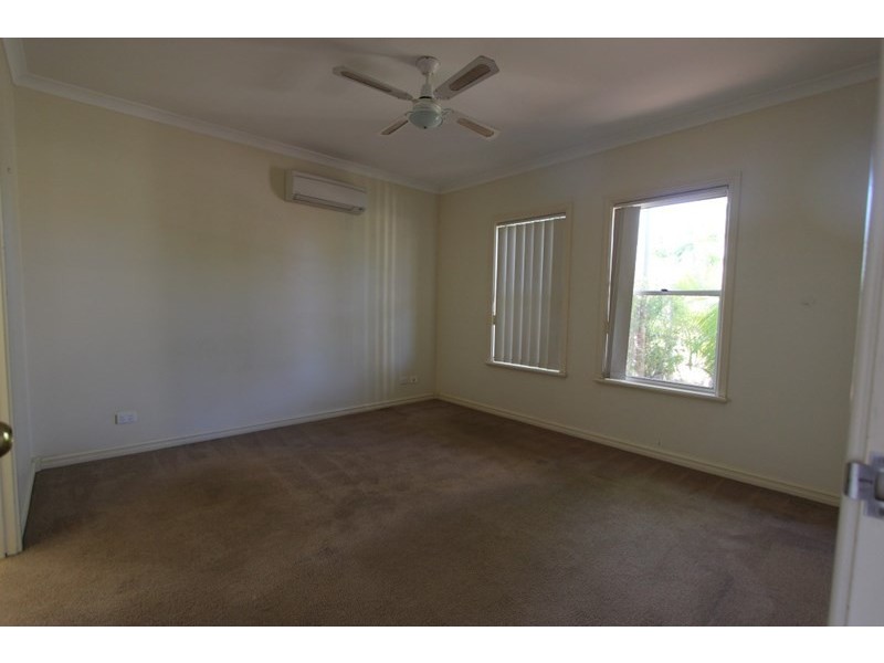 86 Radley Drive, Baynton WA 6714