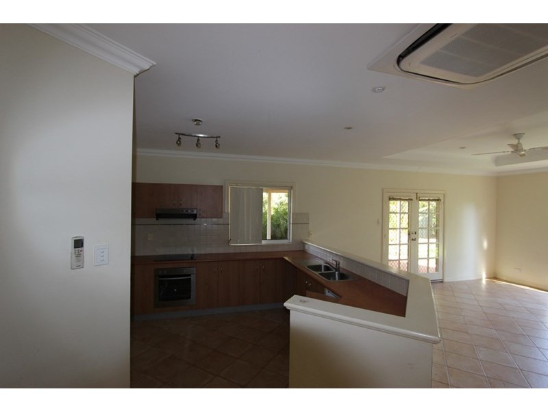 86 Radley Drive, Baynton WA 6714