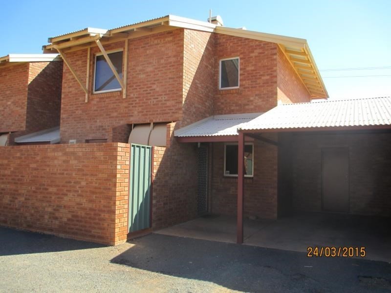 2/27 Strickland Drive, Millars Well WA 6714