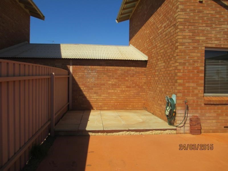 2/27 Strickland Drive, Millars Well WA 6714