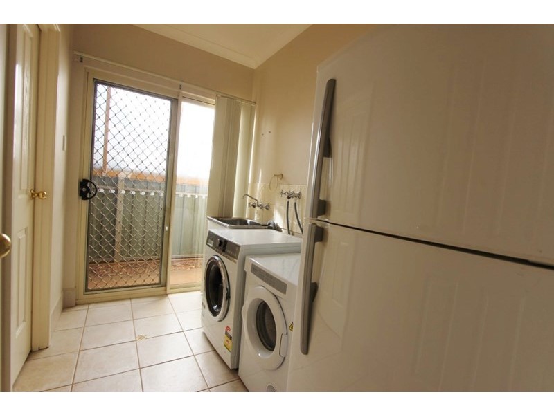 84 Radley Drive, Baynton WA 6714