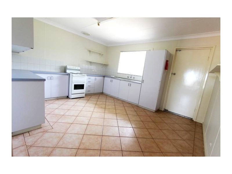 15 Gascoyne Crescent, Dampier WA 6713