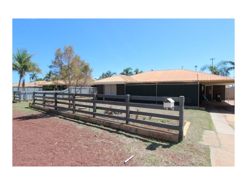 4 Hunt Way, Bulgarra WA 6714