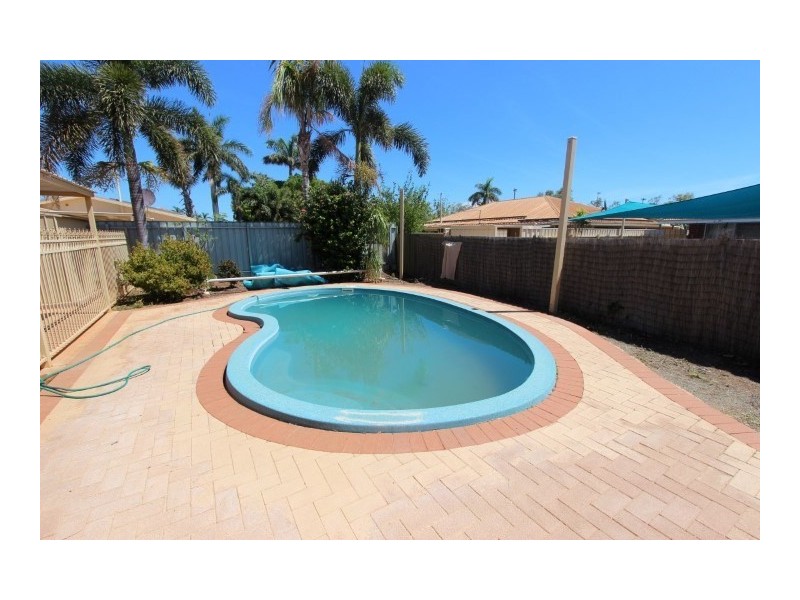 4 Hunt Way, Bulgarra WA 6714