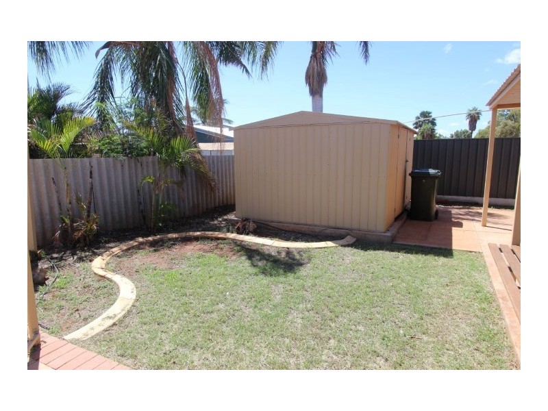 4 Hunt Way, Bulgarra WA 6714